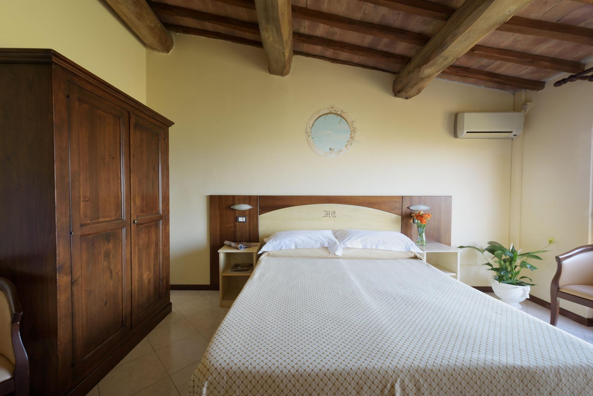 Hotel Dei Capitani Montalcino Exterior photo