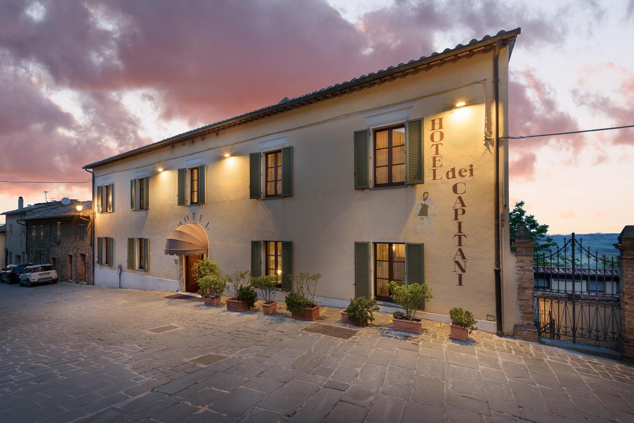 Hotel Dei Capitani Montalcino Exterior photo